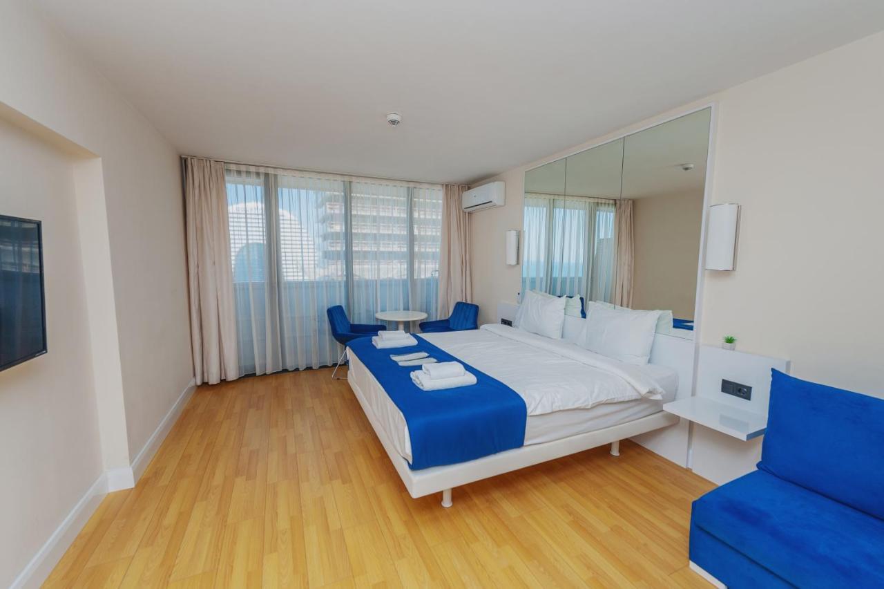 Aparthotel Orbi City Center Sea View Batumi Zewnętrze zdjęcie