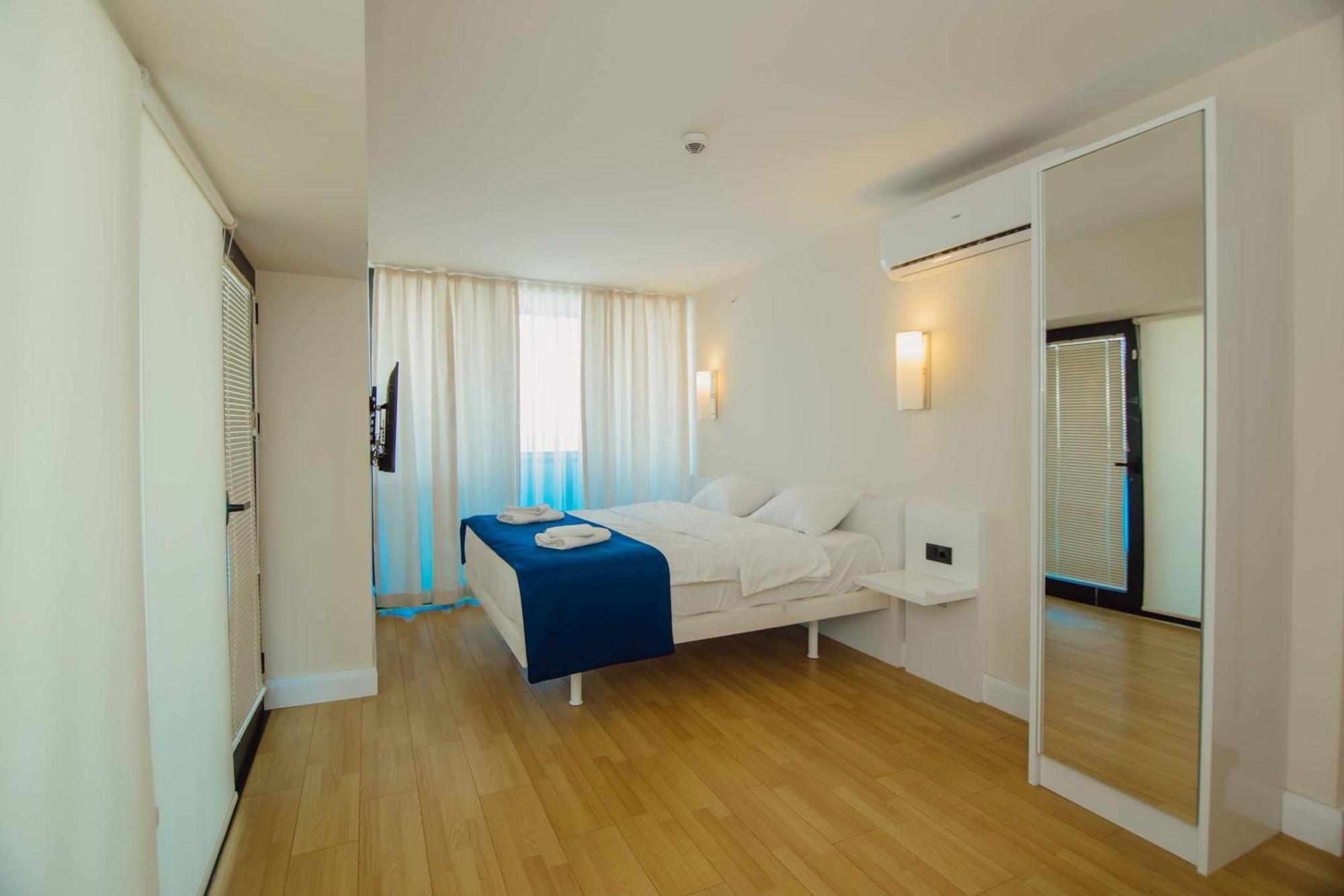 Aparthotel Orbi City Center Sea View Batumi Zewnętrze zdjęcie